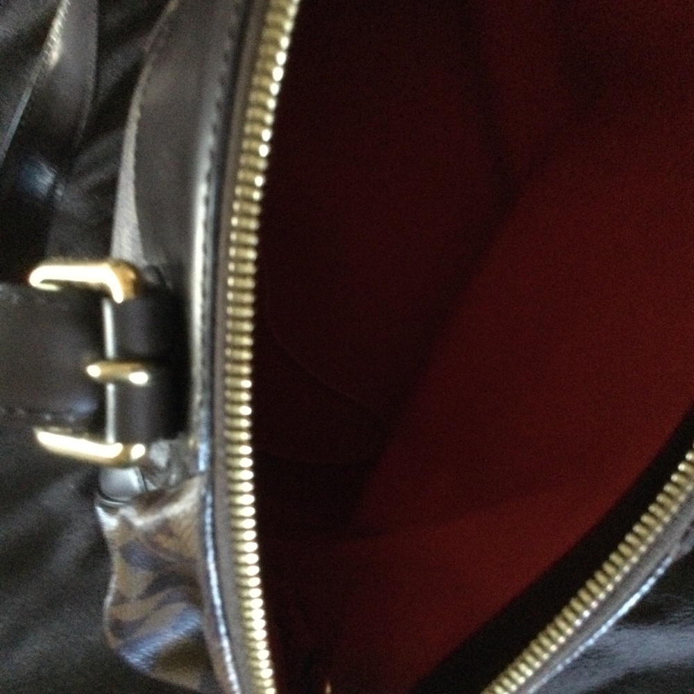 Louis Vuitton satchel in danier style